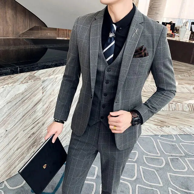 Tailored Business Suits for Men: Sharp Look and Comfort