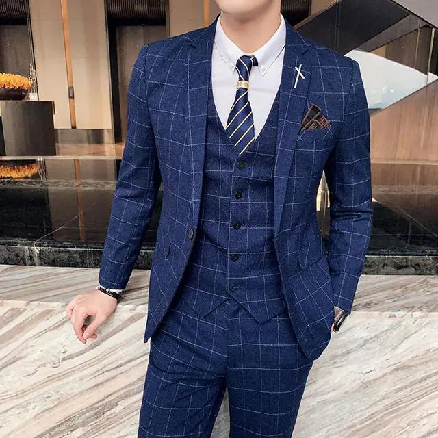 Tailored Business Suits for Men: Sharp Look and Comfort